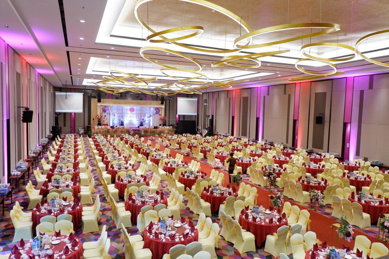 The Zuri Dumai Hotel Екстериор снимка